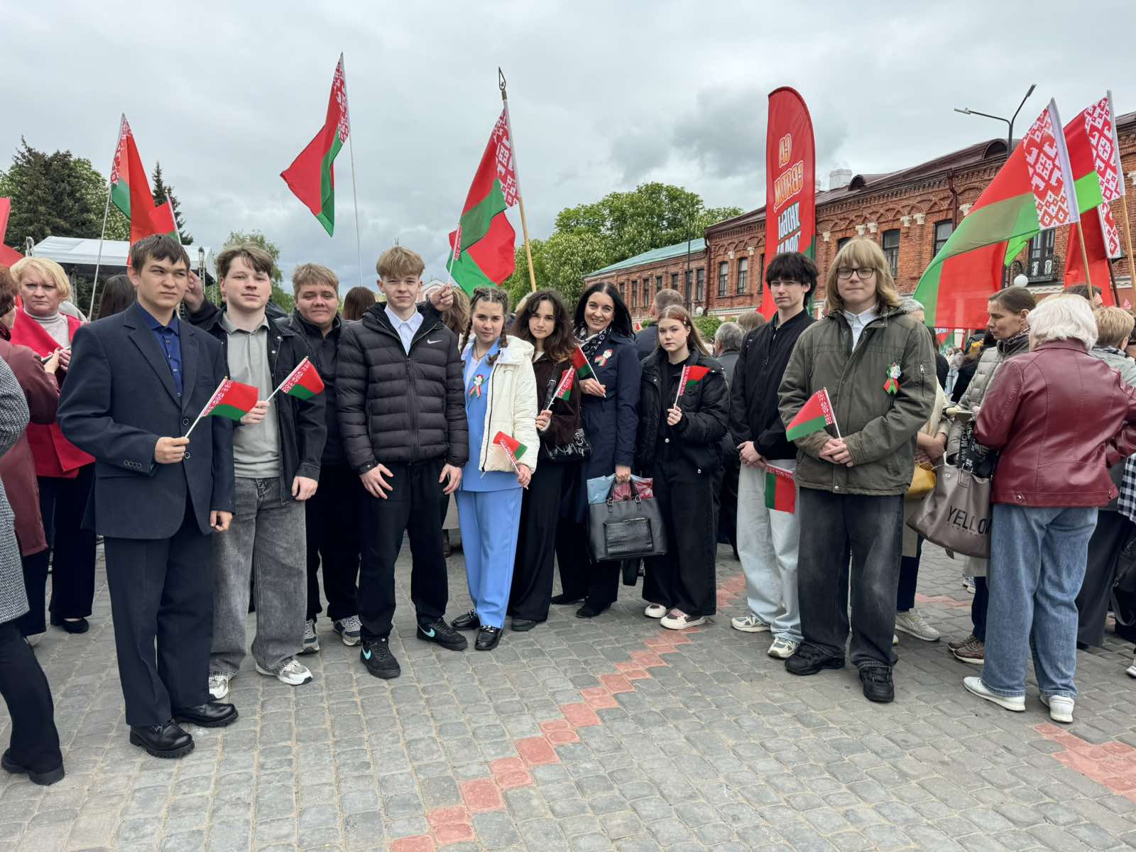 В государственных символах – единство народа